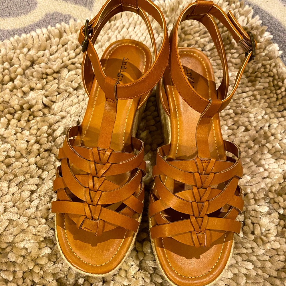 Chunky sandals/ wedges